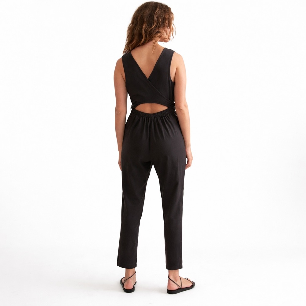 Marine Layer M Eloise Black Sleeveless Tie Waist Jumpsuit Medium tencel